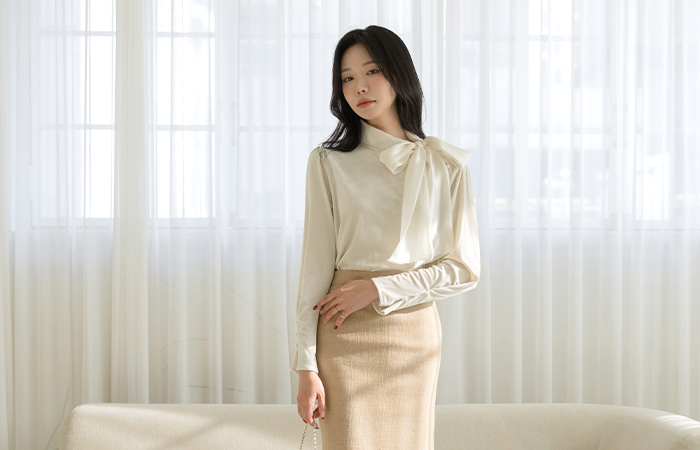 Scarf-Neck Velvet Pearl Blouse