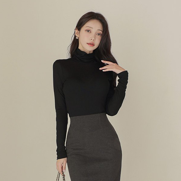 Lovely light Tencel Turtleneck T-shirt
