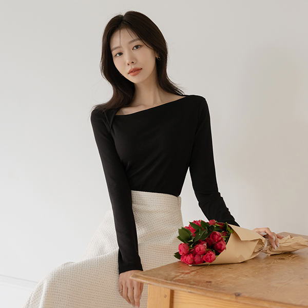 Slim Pretty fit Diagonal T-shirt