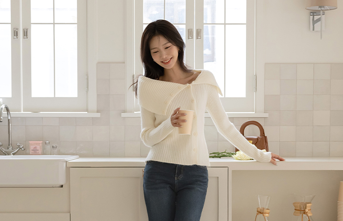 Unbalance Off Shoulder Corduroy Knit