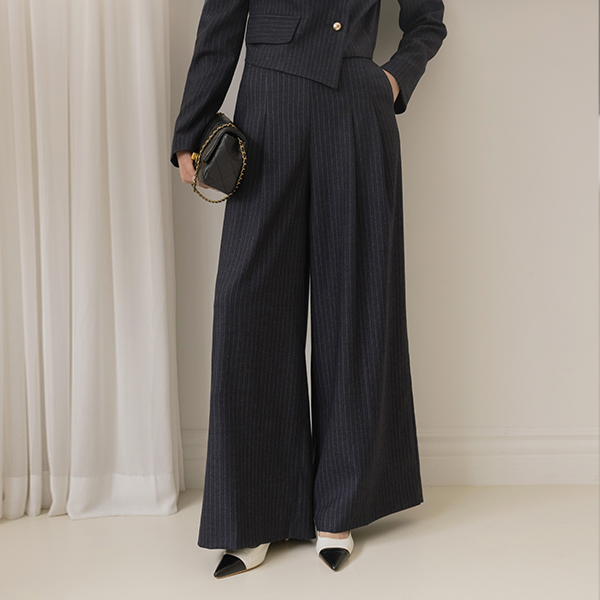 Stripe Long-legged wide fit Set-up Slacks