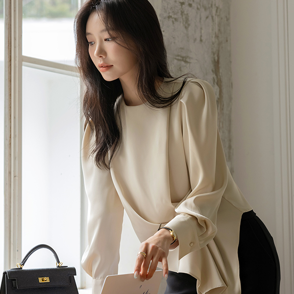 Skily Diagonal Wrinkles Puff Blouse