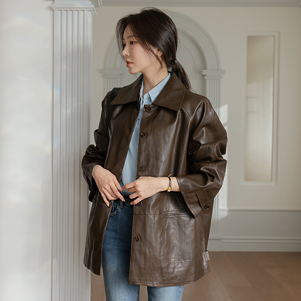 모먼트 여유핏 Collar Leather Jacket