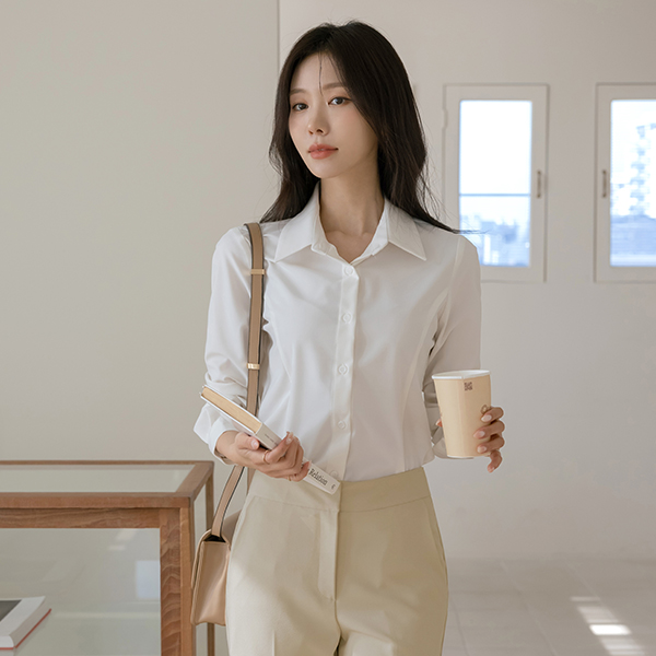 T Span Slim Line Basic Blouse