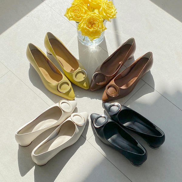 Cowhide Rounding Decoration Middle Heels