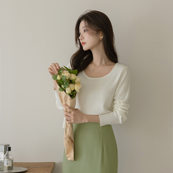slender UNeck Wool Soft Long-sleeve Knit