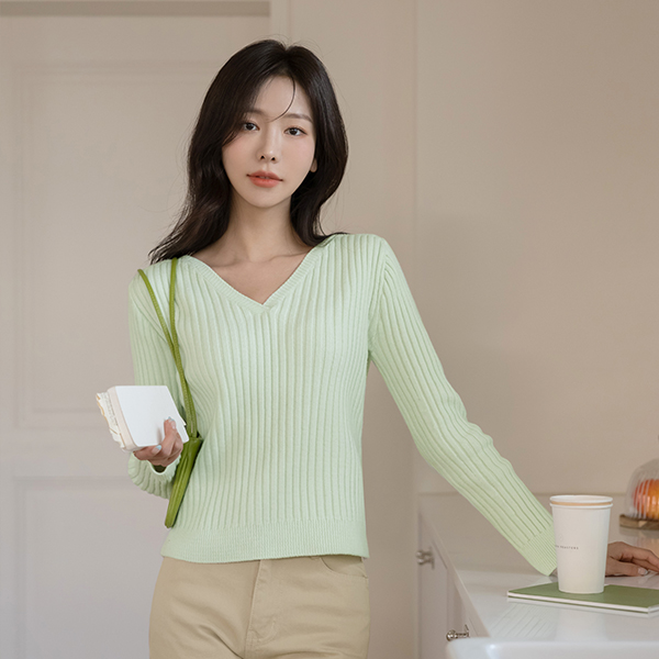 네오 Corduroy V-neck Knit