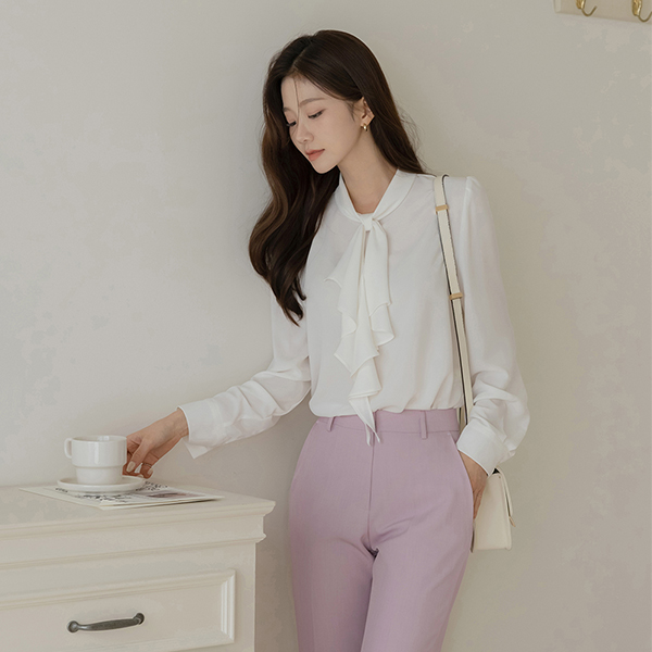 버터플 Frill Tie Neck Blouse