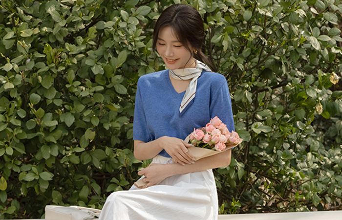 Every Day Cashmere VNeck Short-sleeve Knit