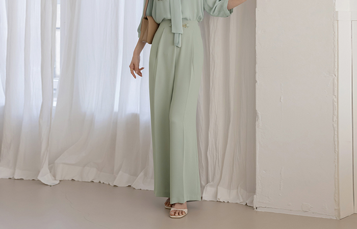Gold Buckle Soft Wide Slacks