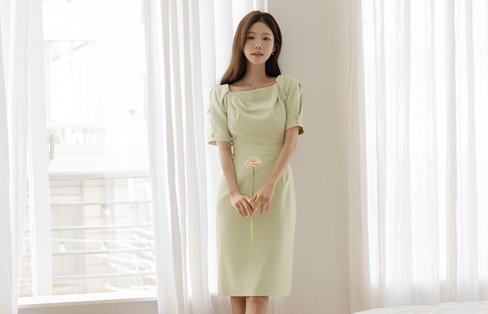 Pure Shirring Square Neck Puff H-line Dress