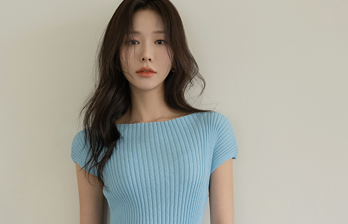 Cool Slim Lip-Neck Corduroy Knit(+Belt)