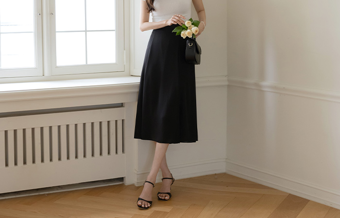 Cool Slit Flared Long Skirt