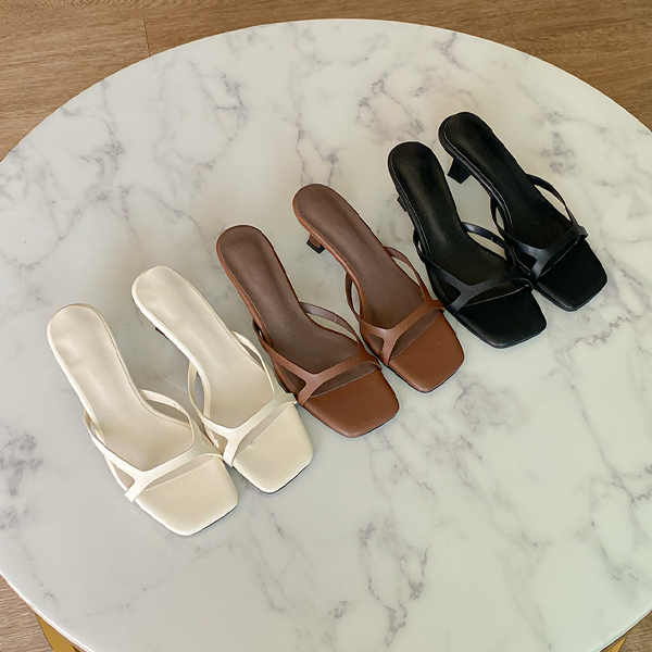plain unique Square Sandal Heel