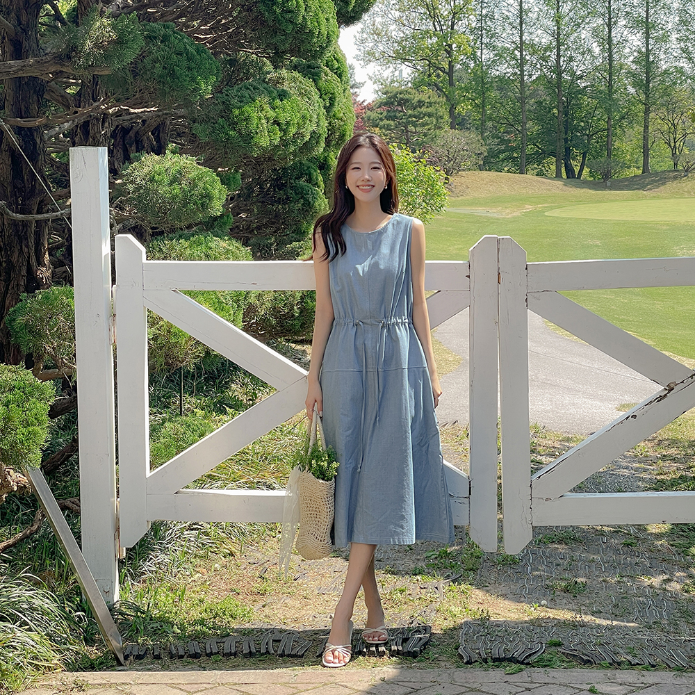 Berry Mood String Sleeveless shirts Denim Dress