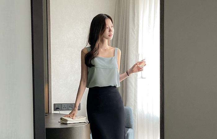 Square Neck Soft Sleeveless shirts Blouse