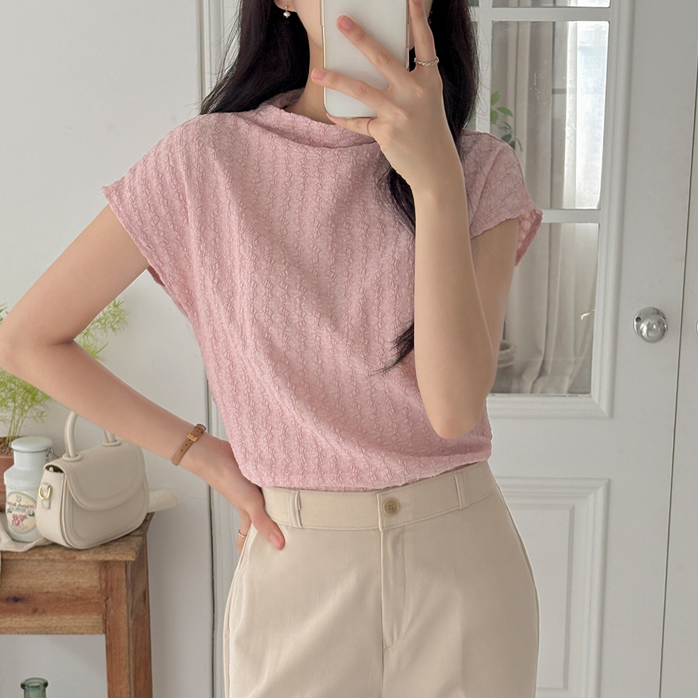 Cap-Sleeves Wrinkle Half-Neck T-shirt
