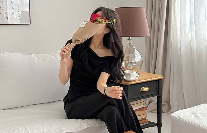 Two-way Shirring Off Shoulder T-shirt