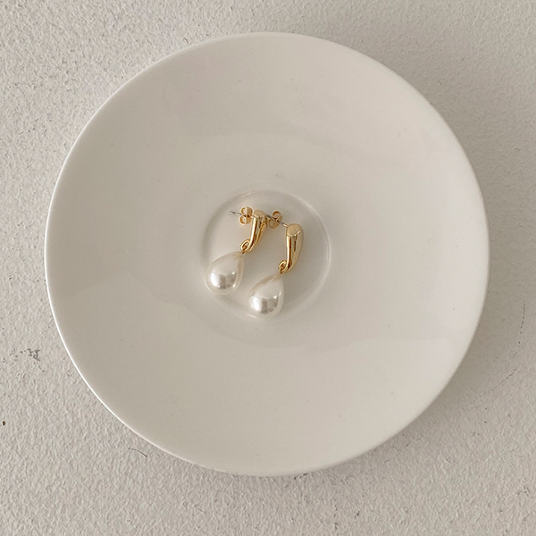 Gold Water drop Pearl Earring