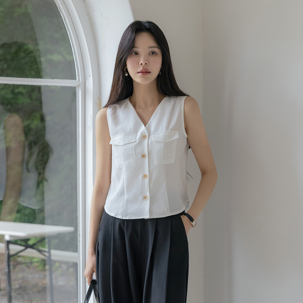light Cargo Sleeveless shirts Blouse