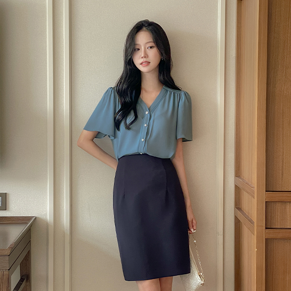Shirring Shoulder VNeck Blouse