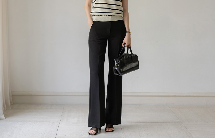 모어댄 Soft Semi- Boot-Cut Slacks