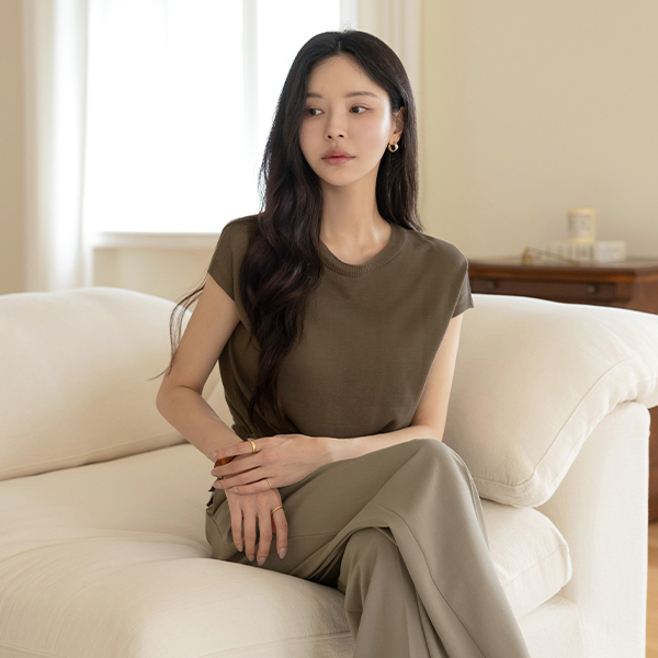 Unbalance Button Cross Cap-Sleeves Knit