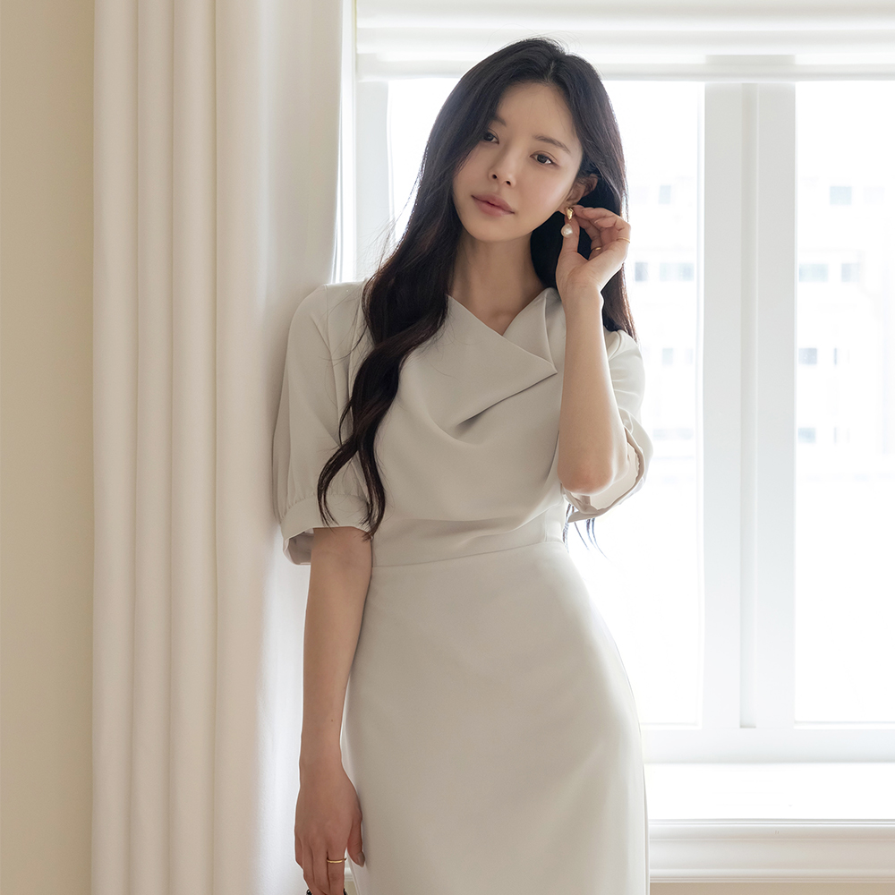 Cowl Neck Back Ribbon H-line Dress