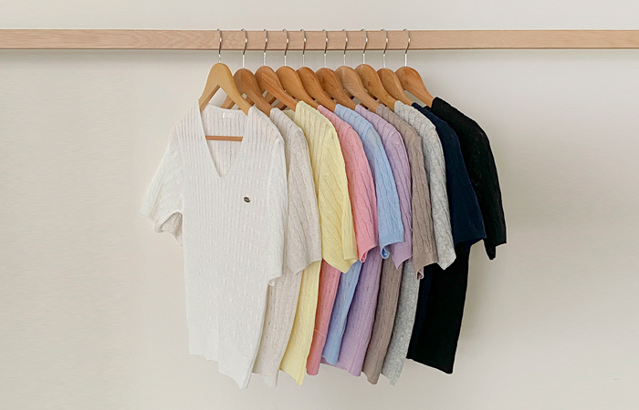 ODE Linen V-neck Twiddle pendant Knit