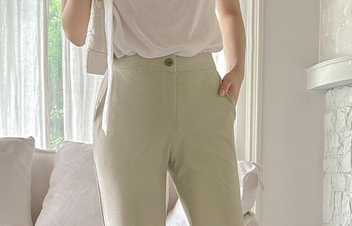 Long-legged Boot-Cut Tight Span Slacks