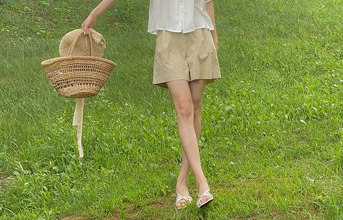 깔끔핏 Pintuck Harp Pants