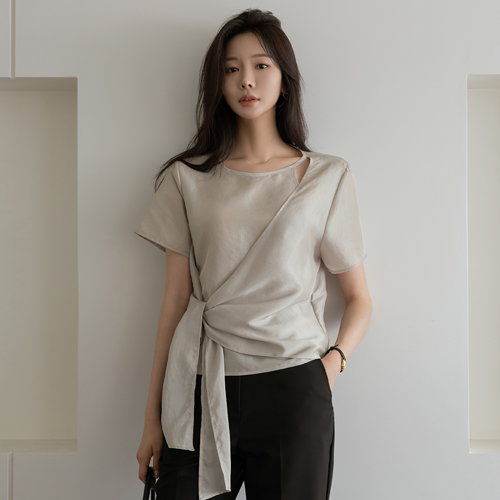 Unbalance Wrap Style Blouse