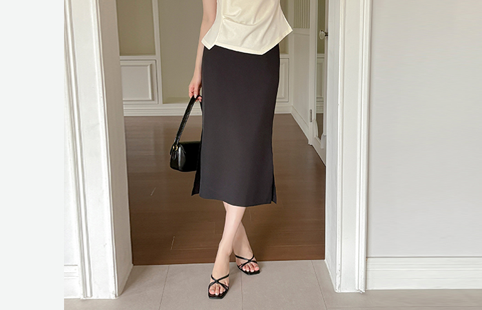Clean Center Front Vent Mermaid Skirt