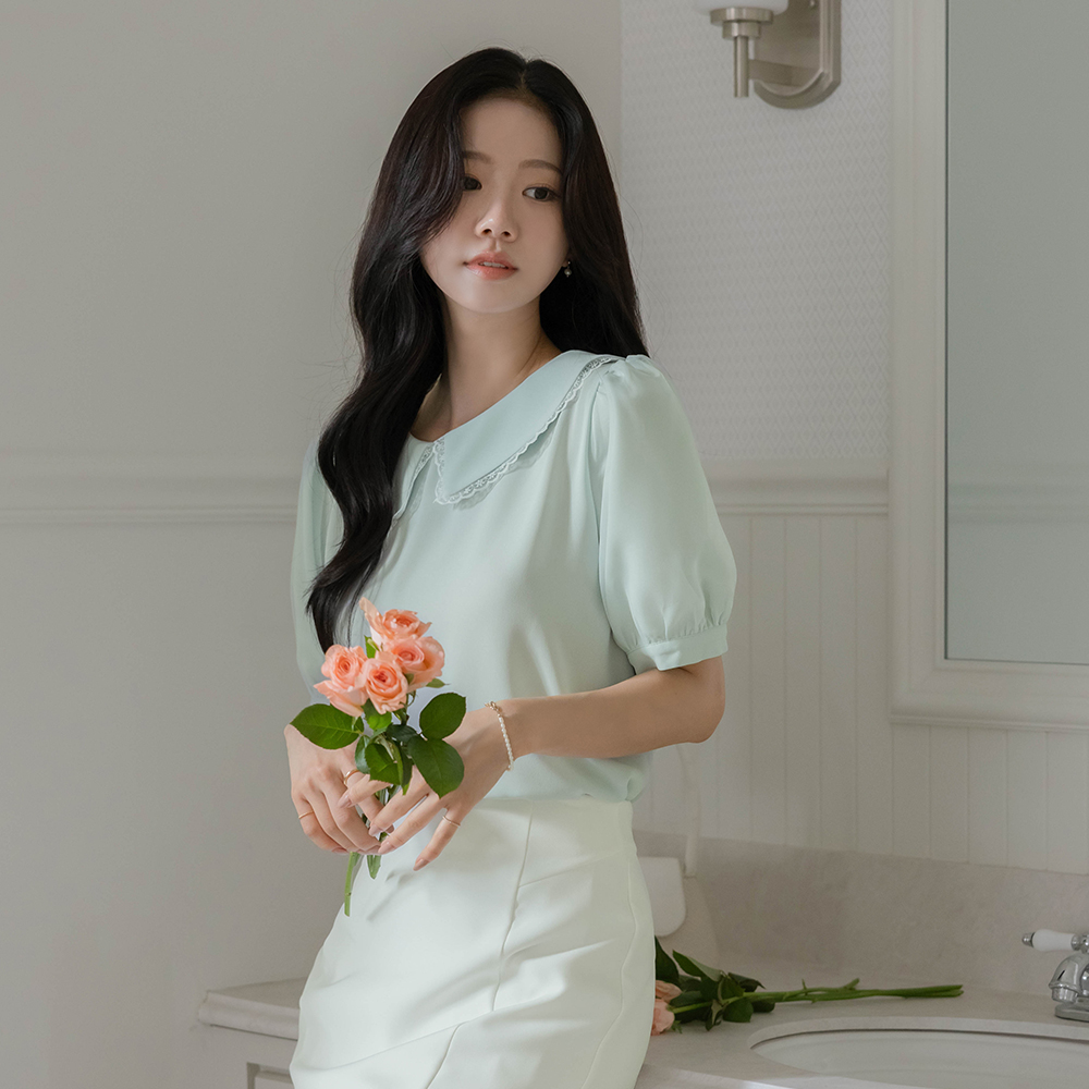 Lace Point Collar Double Puff Sleeves Blouse