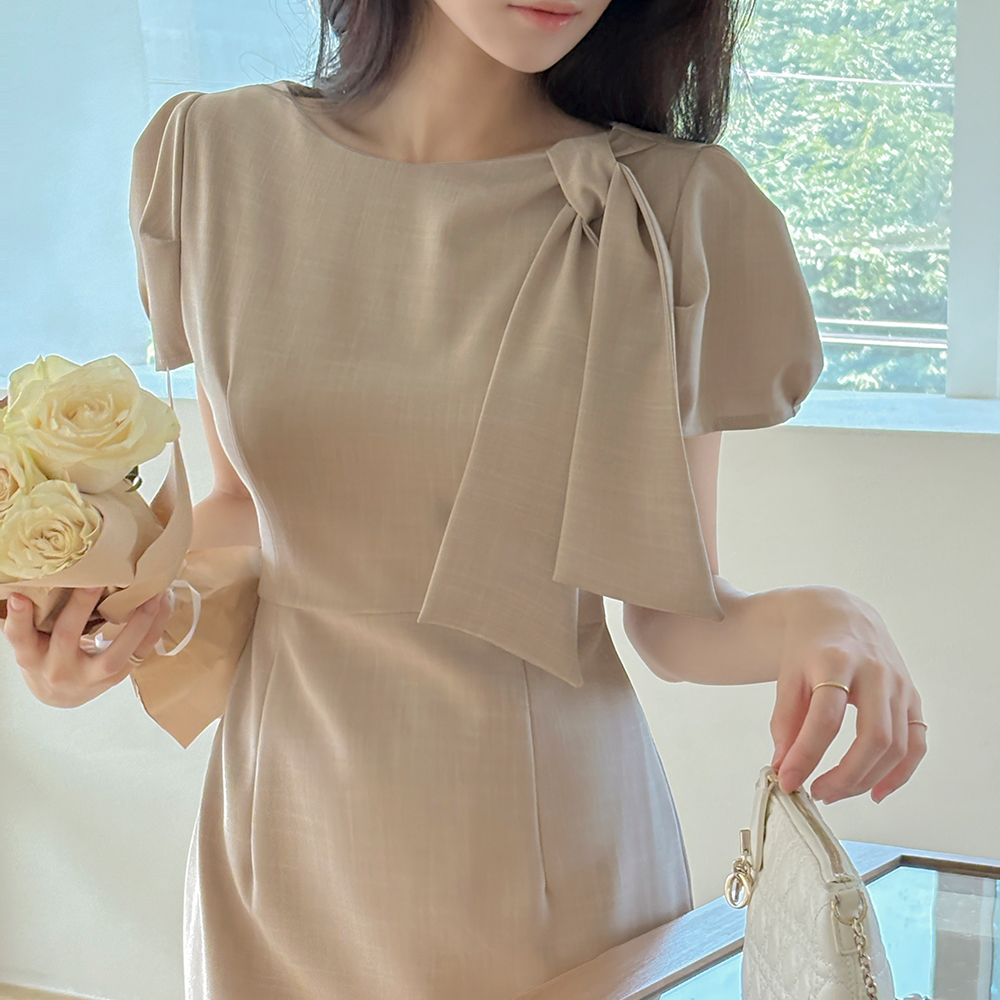 Laura Ribbon neckline H-line Dress