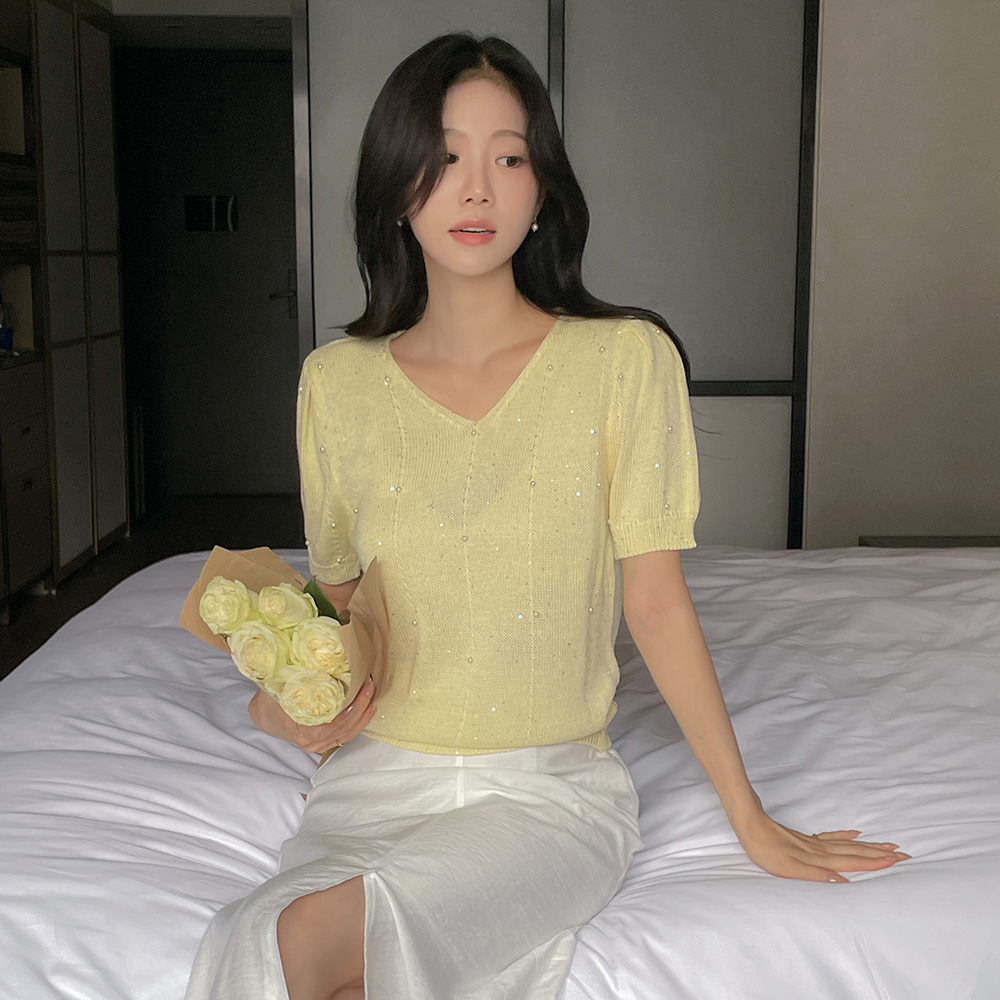 Spangle Pearl VNeck Knit