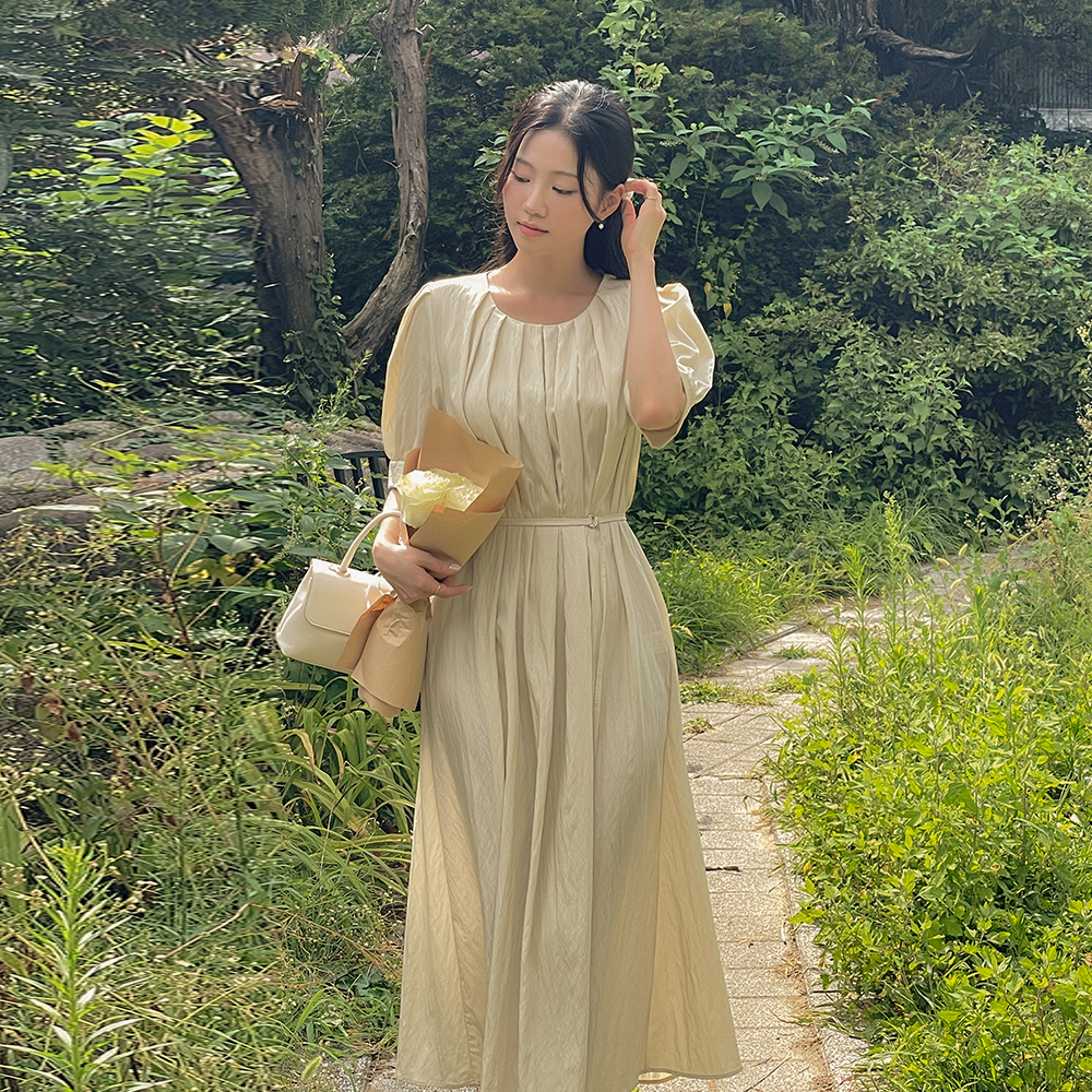 Pintuck Neck 내추럴핏 Long Dress(+Belt)