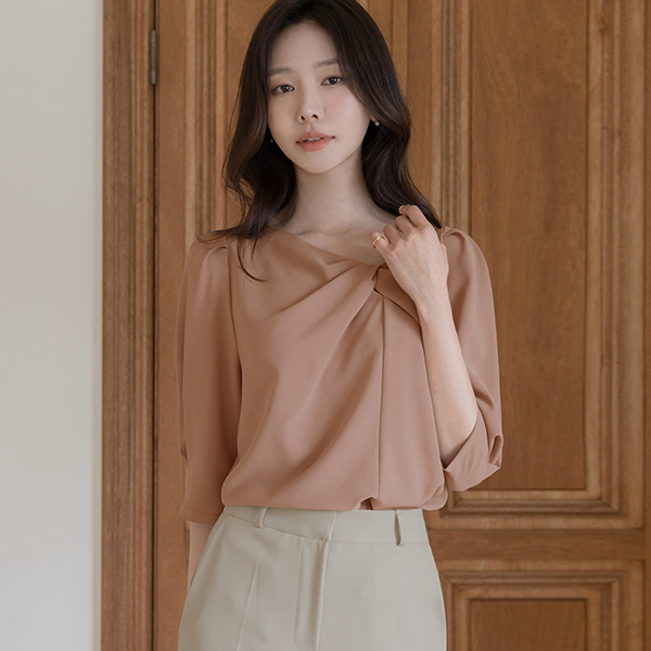 Romantic Twist-Neck Capri Blouse