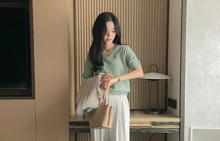 Cashmere&Fine Wool VNeck Short-sleeve Knit