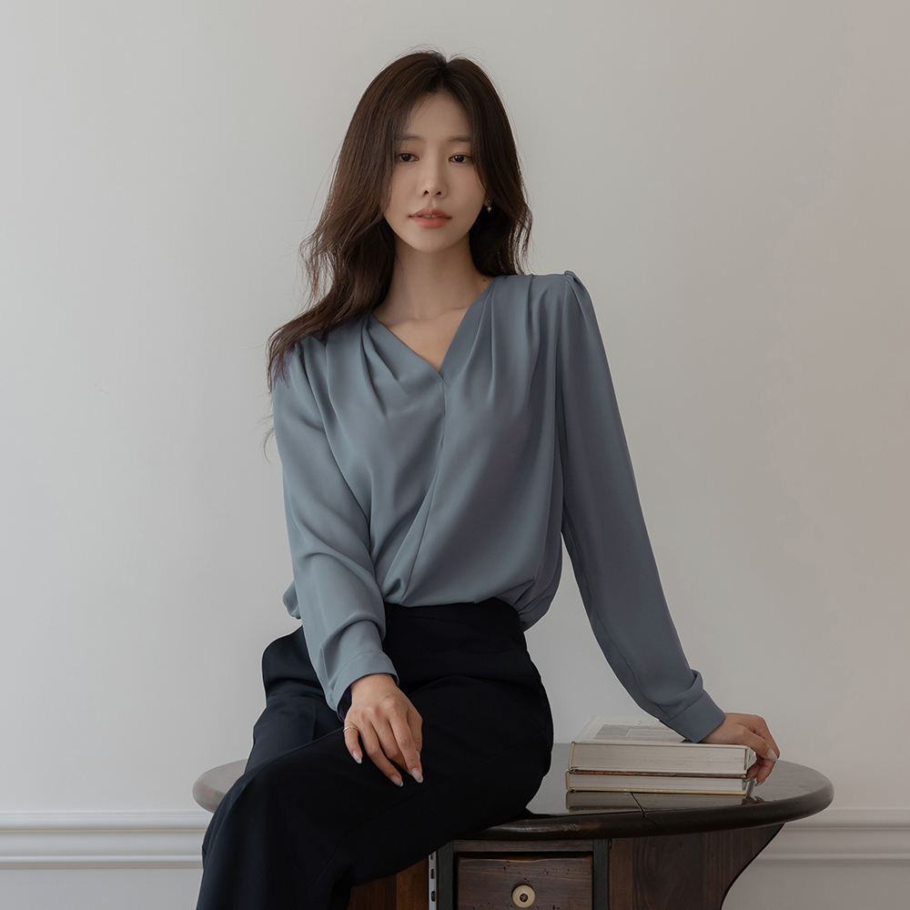 V-neck Shoulder Pintuck Blouse