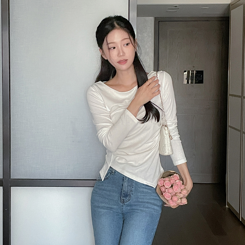 Rose Diagonal Unbalance Shirring T-shirt