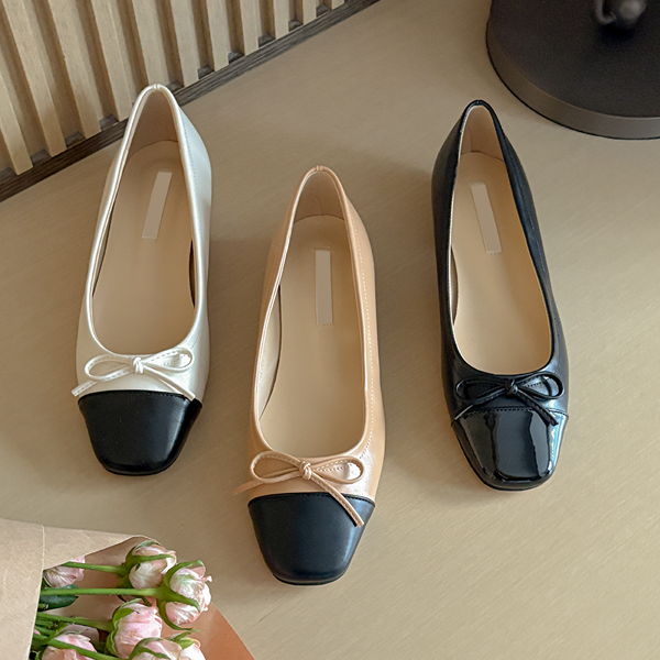 Lovely Ribbon Color Combination Flat Shoes