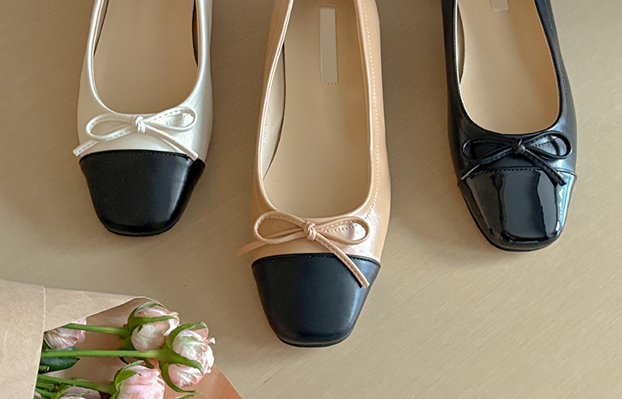 Lovely Ribbon Color Combination Flat Shoes