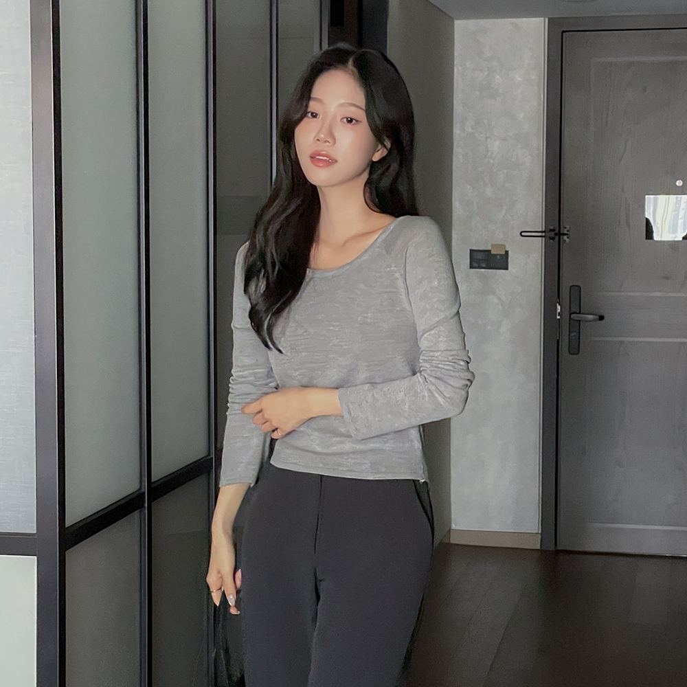 ODE Wide Neck Long-sleeve Knit