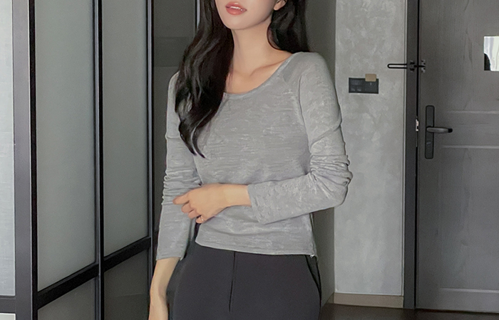 ODE Wide Neck Long-sleeve Knit