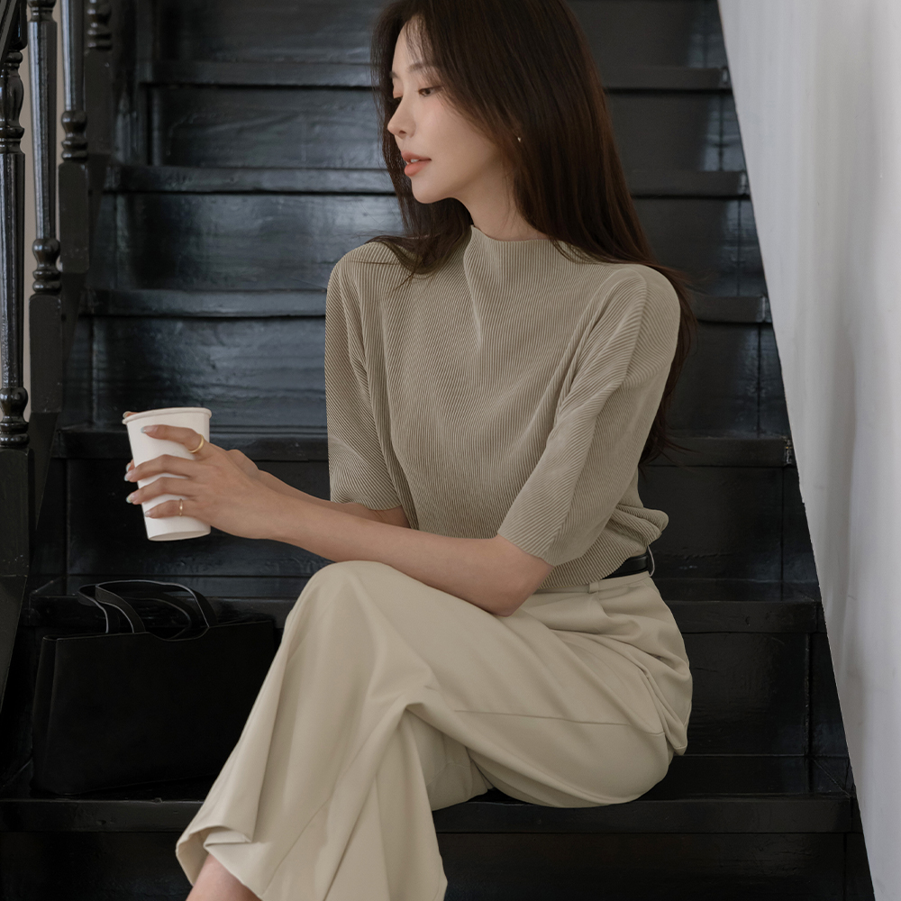 Half-Neck Velvet Pleats Short-sleeve T-shirt