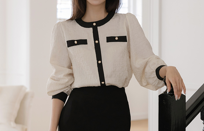 Feminine Color Combination Wrinkle Pearl Blouse