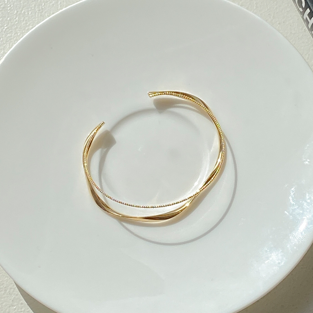 layered twist bangle
