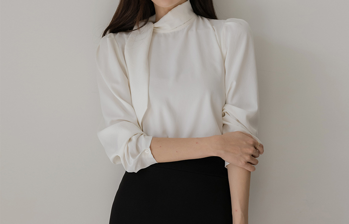 Feminine Scarf-Neck Puff Blouse