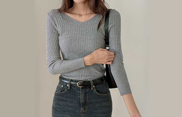 Soft Soft slender VNeck Corduroy Knit